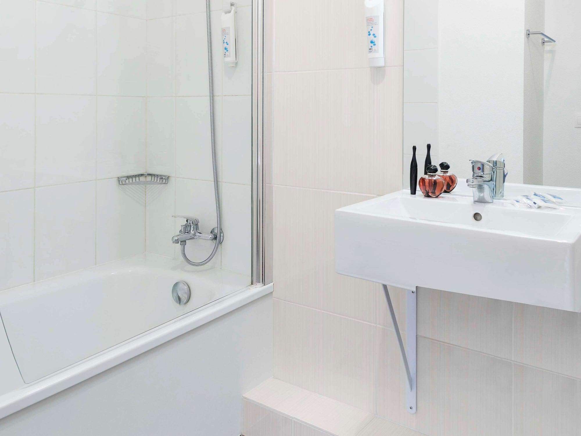 Ibis Budget Bobigny Pantin Exterior photo