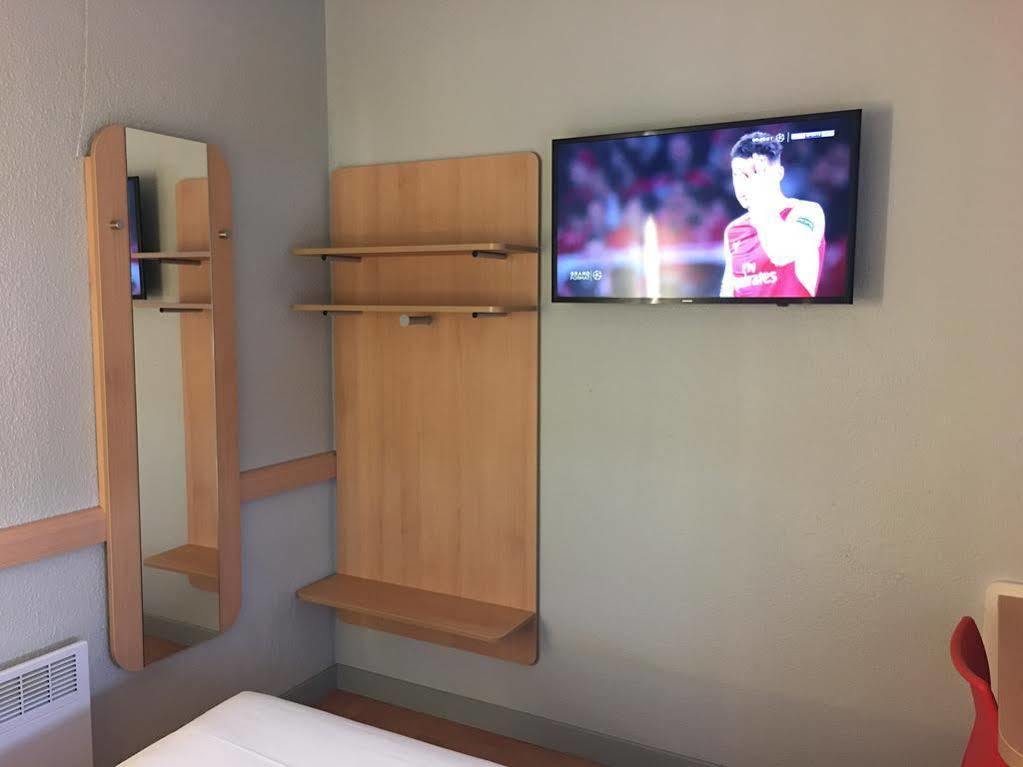 Ibis Budget Bobigny Pantin Exterior photo