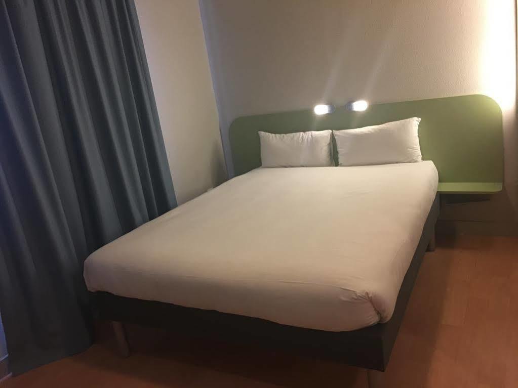 Ibis Budget Bobigny Pantin Exterior photo